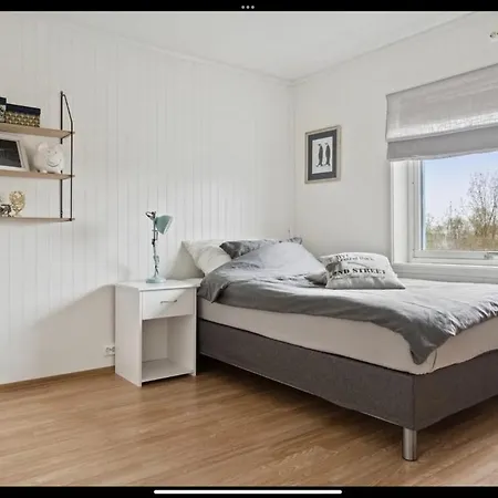 Kb - Sentrum Leknes Villaer